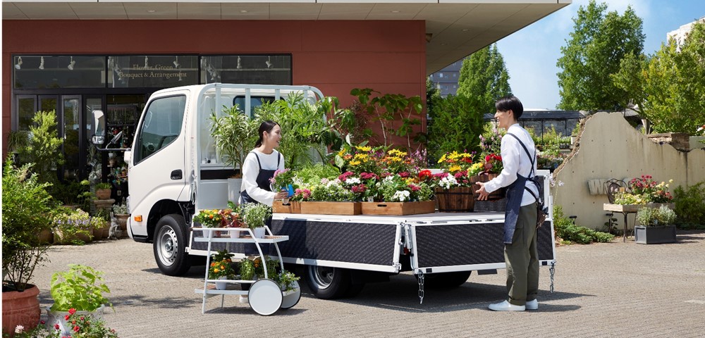 商品案内：日野デュトロ